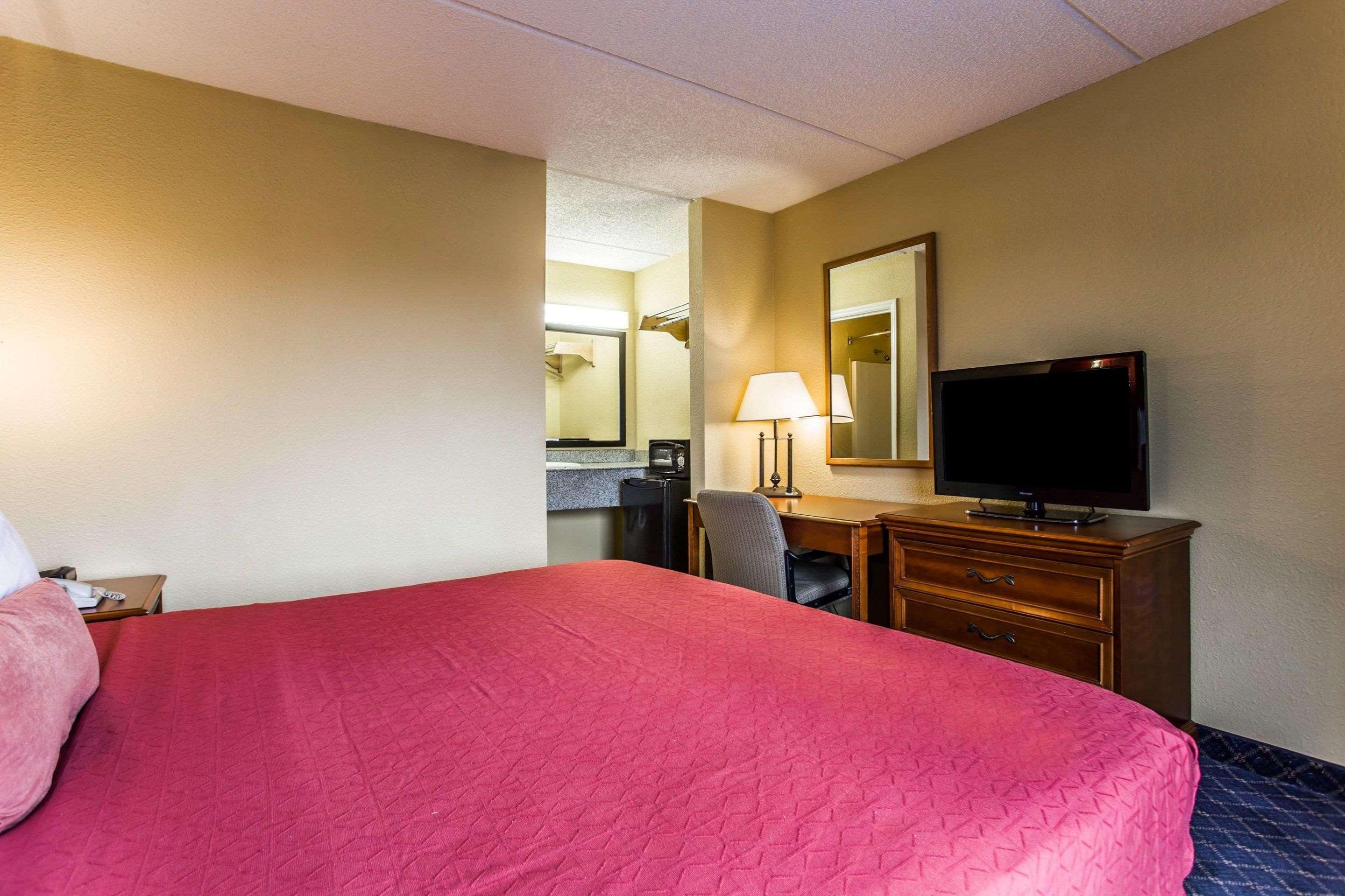 Rodeway Inn Charlotte Downtown Exterior foto